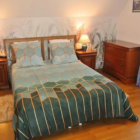 Les Chenes Nyaraló *